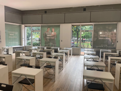 Sala Formazione 100 mq a Torino – 40 Postazioni Pronte, Ingresso Autonomo